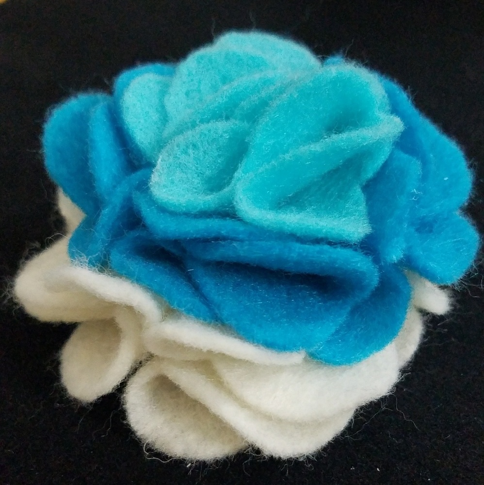 Vintage felt flower brooch